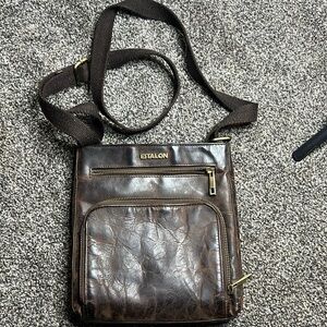 Vintage brown leather bag